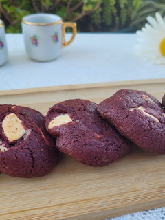 Una foto de Galletitas red velvet integrales