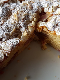 Una foto de Cake de Fresas y Almendras