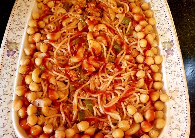 Macaroni chana chaat