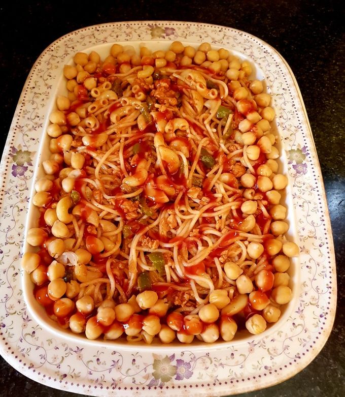 A picture of Macaroni chana chaat.