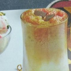 A picture of Ice cream float.