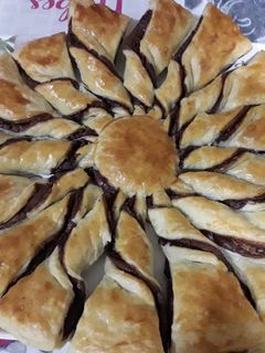 Una foto de Flor de hojaldre y chocolate