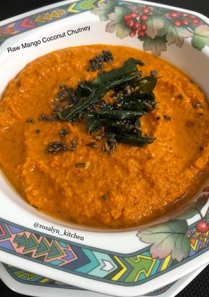 A picture of Raw Mango Coconut Chutney.