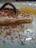 Tarta de chocolate con pomelo y nieve de torombolo