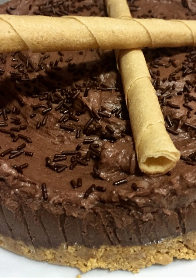 Una foto de Tarta de chocolate y trufa fácil y rápida