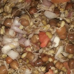 Sprouted moong bean and chane A picture of Sprouted moong bean and chane.