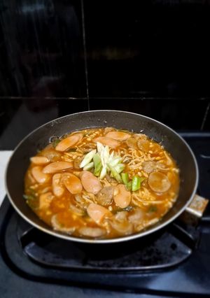 Foto resep Tumis Jamur enoki bakso sosis