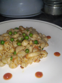 A picture of Macaroni with Peas.