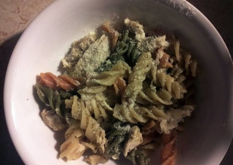 Easiest Way to Prepare Homemade rosemary and garlic chicken pasta