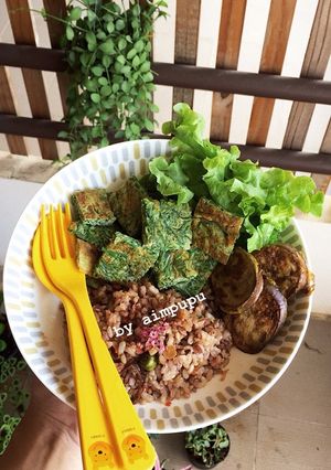รูปของ ไข่เจียวชะอม low fat