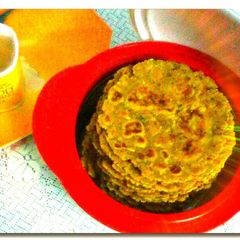A picture of Kadhi Thepla (Dhebara).