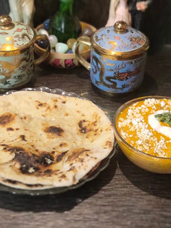 બટર તંદૂરી રોટી (Butter Tandoori Roti Recipe In Gujarati) રેસીપી મુખ્ય ફોટો