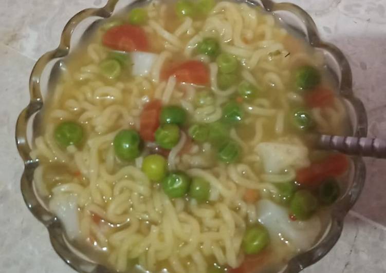 Recipe of Super Quick Homemade Veggie Noodles Soup