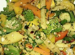 A picture of Mix veggies pickle.