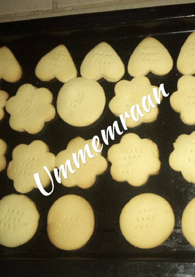 A picture of Butter cookies.