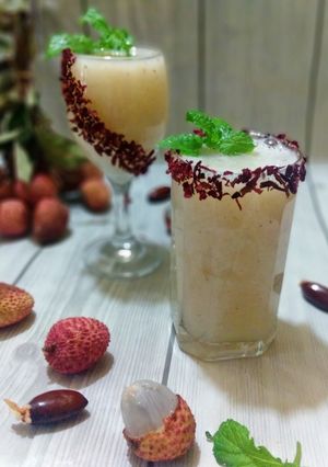 লিচুর জুস (Litchi juice recipe in Bengali) রেসিপির প্রধান ছবি