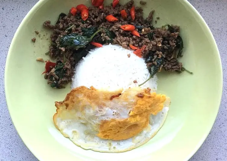 Fresh, Bikin Thai Spicy Stir Fry Minced Beef with Basil Leaves- Daging Cincang Pedas Daun Basil ala Thailand 🇹🇭 Mantul Banget