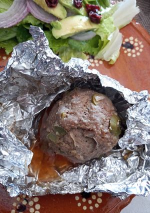 Una foto de Bola de carne rellena 🍖
