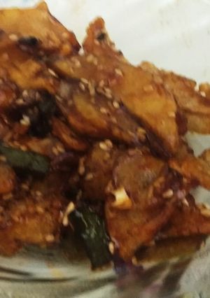 हनी चिली पोटैटो(honey chilli potato recipe in Hindi) रेसिपी मुख्य फोटो