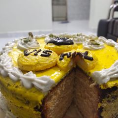 A picture of Rasmalai cake.