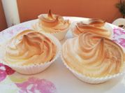 Una foto de merengue al horno