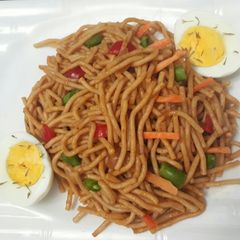 Spagetti and egg A picture of Spagetti and egg.