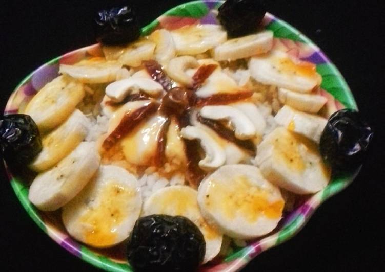Poha with mixed fruit fusion raita