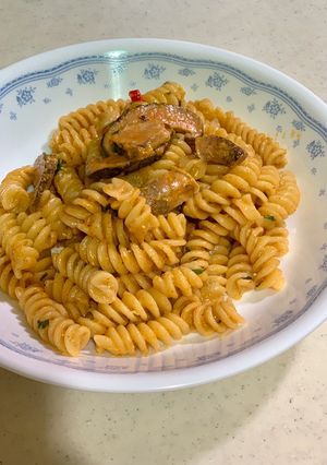 A picture of Mushroom Tom Yum Goong Pasta.