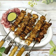 A picture of Shish Taouk/Tawook.