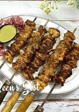 A picture of Shish Taouk/Tawook.