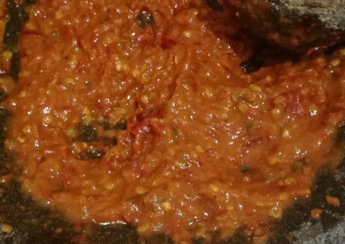 Bagaimana Membuat Sambal Terasi yang Bikin Ngiler