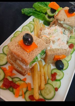A picture of Chicken mayonnaise sandwiches.