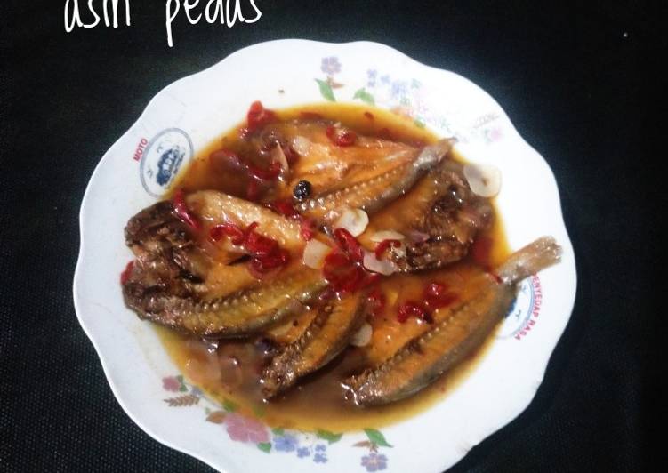 Resep 25.Tumis Ikan Asin pedas Lezat