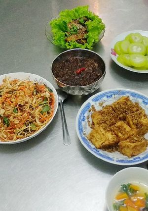 Hình của món Gỏi bắp chuối (Nộm hoa chuối).