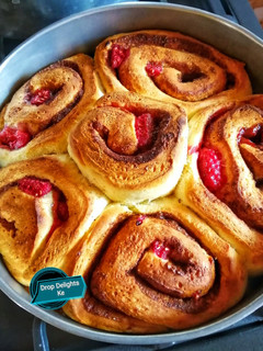 A picture of Raspberry cinnamon rolls.