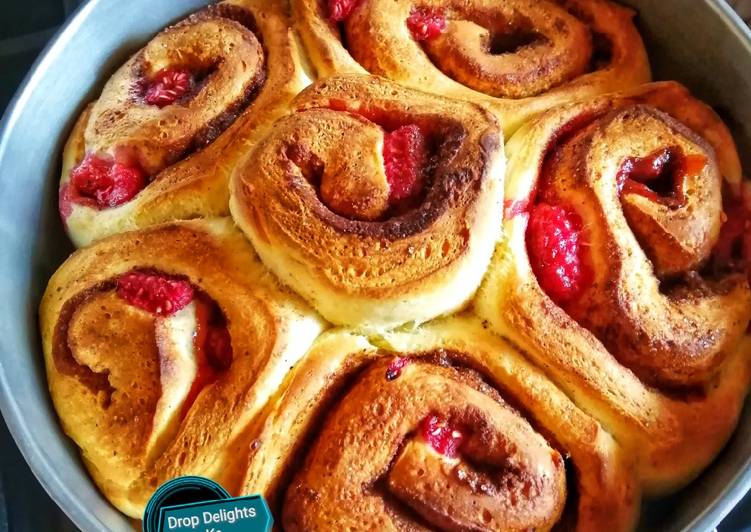 Simple Way to Prepare Homemade Raspberry cinnamon rolls