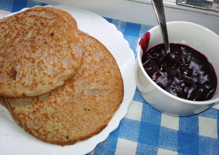 Áfonyaszószos bodzás mini palacsinta