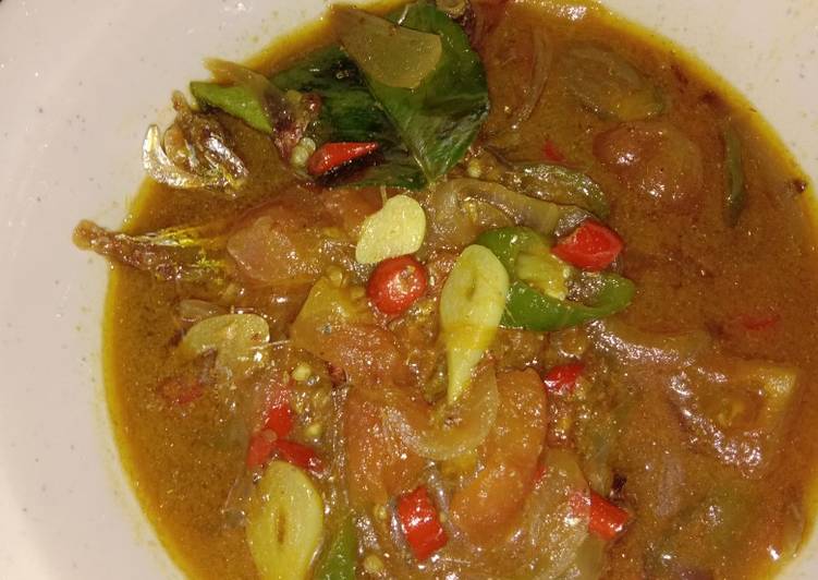 Langkah Mudah untuk mengolah Oseng pedas ikan asin Lezat