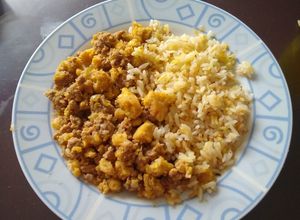 Una foto de Machacado de plátano con carne molida 🤩🤩😉😉😋