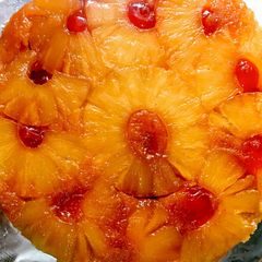 A picture of Pineapple upside-down cake.