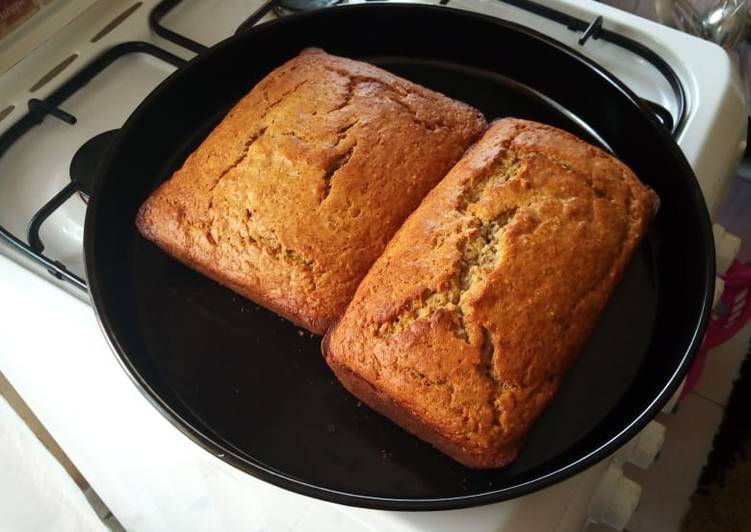 Moist banana cake