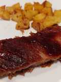 Costillitas de cerdo a la barbacoa casera con papas