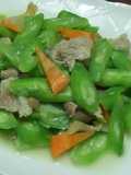 Garlic Pork Stir-Fry with Snake Gourd