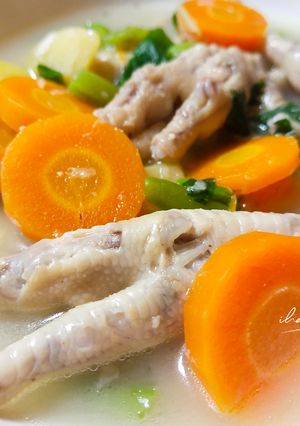 Foto resep Sop Ceker Ayam Empuk Sedaaapp 🤤🤤🤤