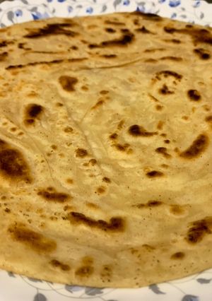 A picture of Mazedar crispy paratha.