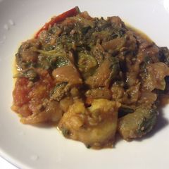 A picture of Bathua and Spinich Sabzi.