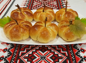 Фото Пиріжки солодкі з гарбузом в духовці 🎃.