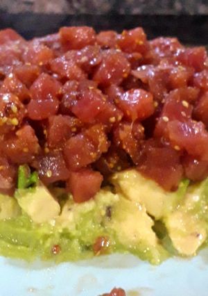 Una foto de Tartar de atún