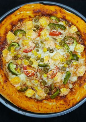 A picture of Veg Pizza.