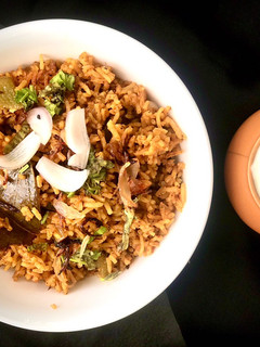 વેજ દમ બિરયાની(Veg Dum Biryani Recipe in Gujarati) રેસીપી મુખ્ય ફોટો